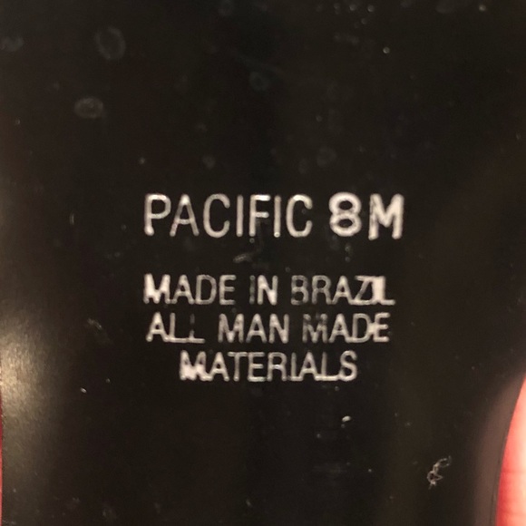 Carlos Santana Rosso Red Ankle Strap Sandal - Picture 7 of 7